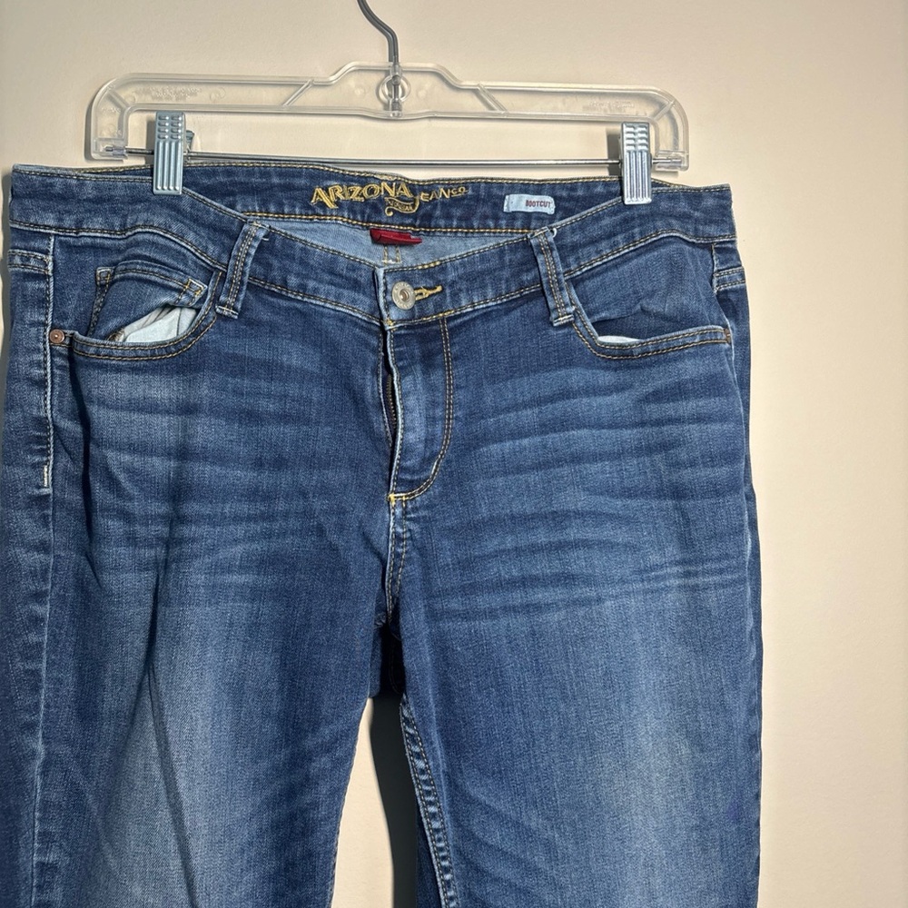 Arizona Jean Company Women's Medium Blue Skinny Jeans